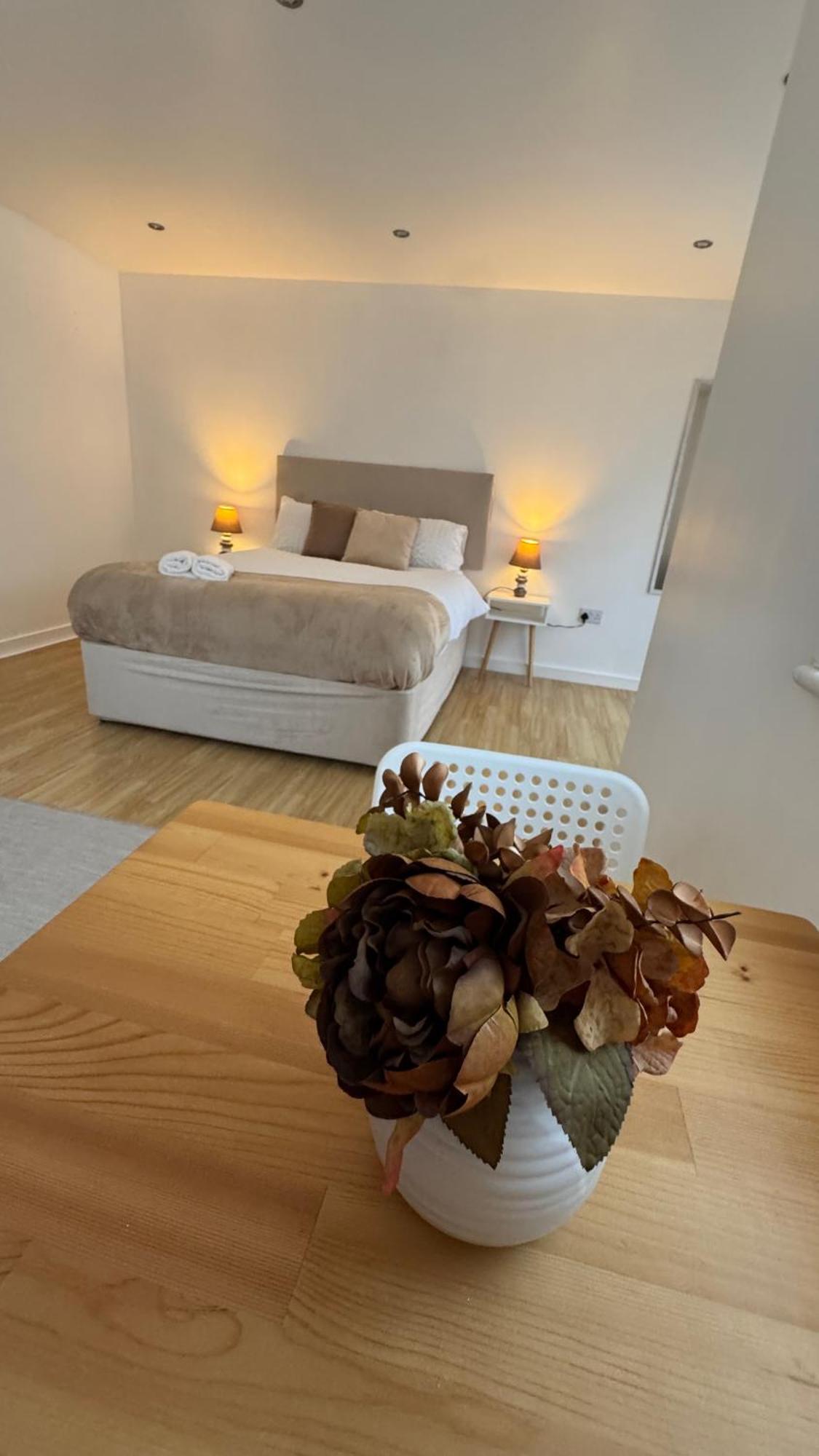 מלון בריסטול Little Luxe Shared House מראה חיצוני תמונה